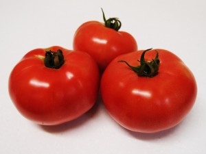大玉トマト麗果を収穫